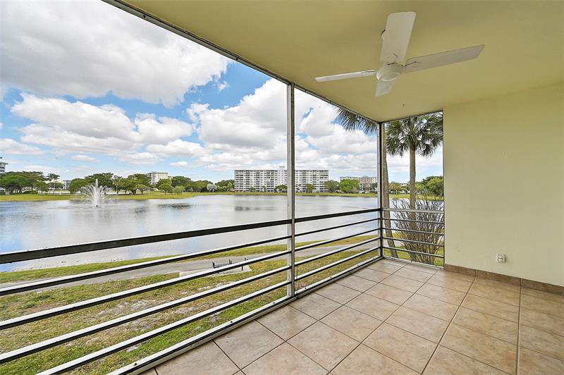 Image 25 of 27 For 2801 Palm Aire Dr  201