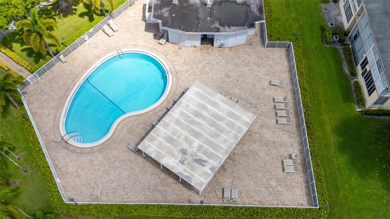 Image 31 of 50 For 3028 Cambridge B  3028