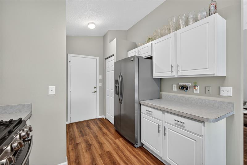 Image 15 of 32 For 2474 Springtree Place