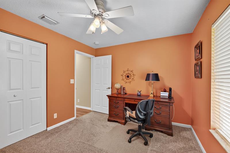 Image 20 of 32 For 2474 Springtree Place