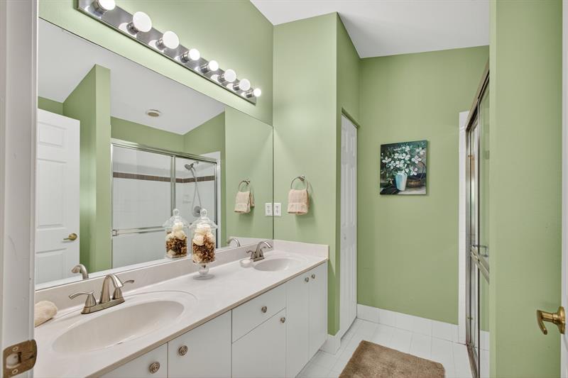 Image 26 of 32 For 2474 Springtree Place