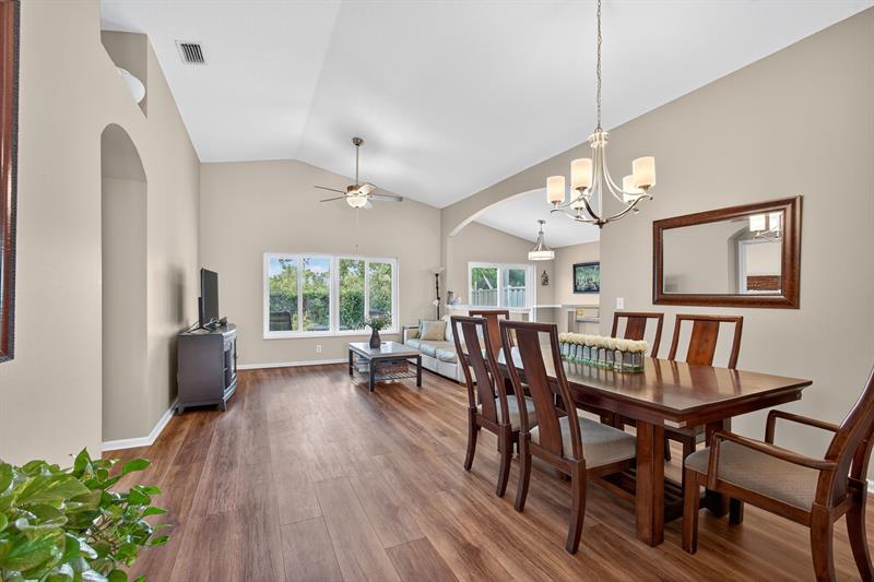 Image 5 of 32 For 2474 Springtree Place