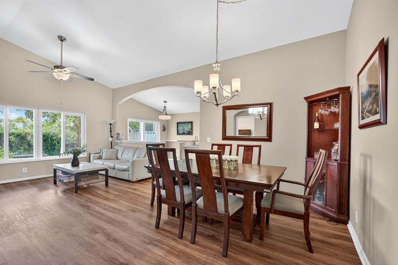 Image 7 of 32 For 2474 Springtree Place