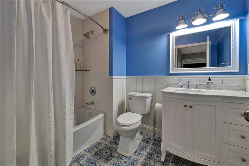 Image 23 of 35 For 2711 Boone Dr