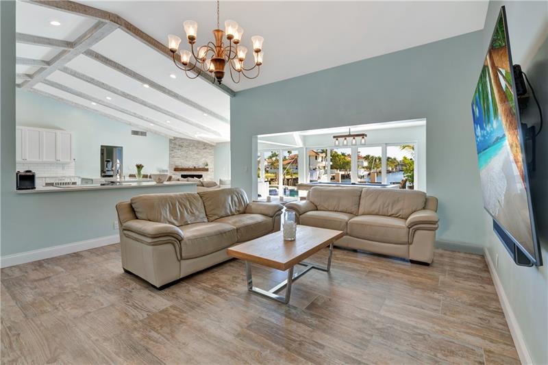 Image 7 of 35 For 2711 Boone Dr