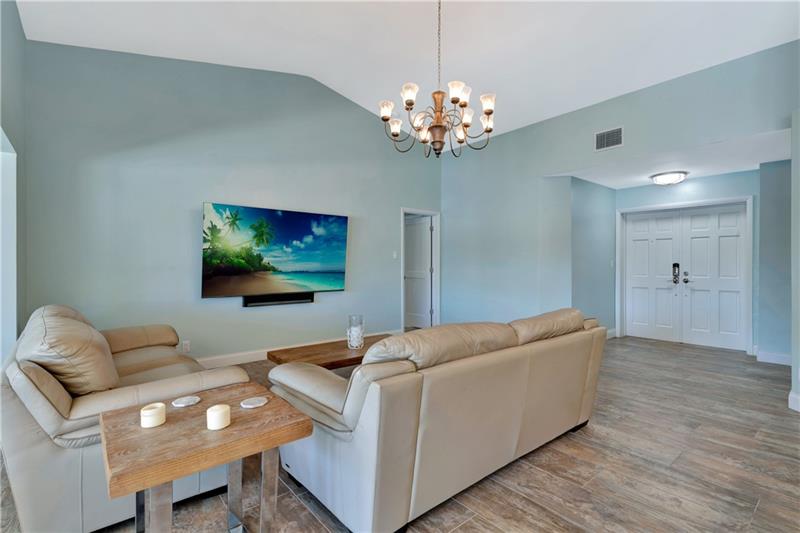 Image 8 of 35 For 2711 Boone Dr