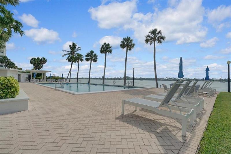 Image 15 of 15 For 2600 Flagler Drive  512