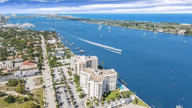 Image 4 of 15 For 2600 Flagler Drive  512