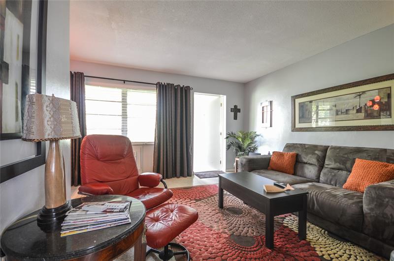 Image 7 of 18 For 1635 5th Ct  B