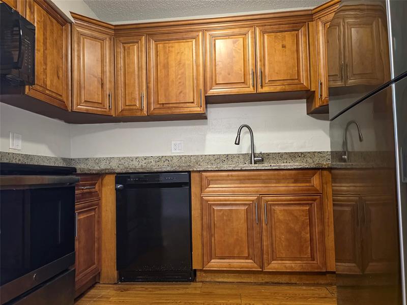 Image 7 of 16 For 3187 Coral Ridge Dr