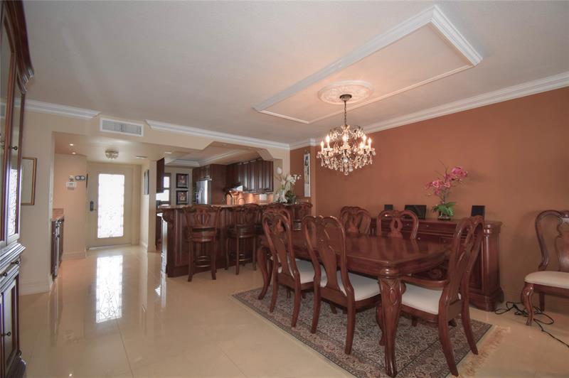 Image 21 of 48 For 1012 Ocean Blvd  903