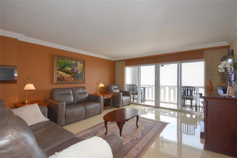 Image 22 of 48 For 1012 Ocean Blvd  903