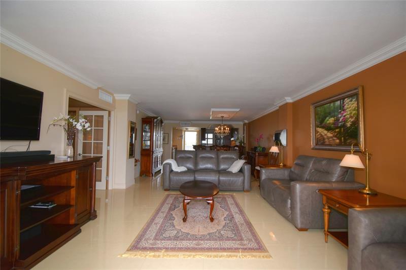 Image 26 of 48 For 1012 Ocean Blvd  903