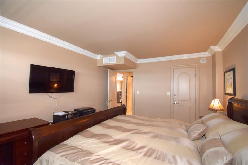 Image 39 of 48 For 1012 Ocean Blvd  903