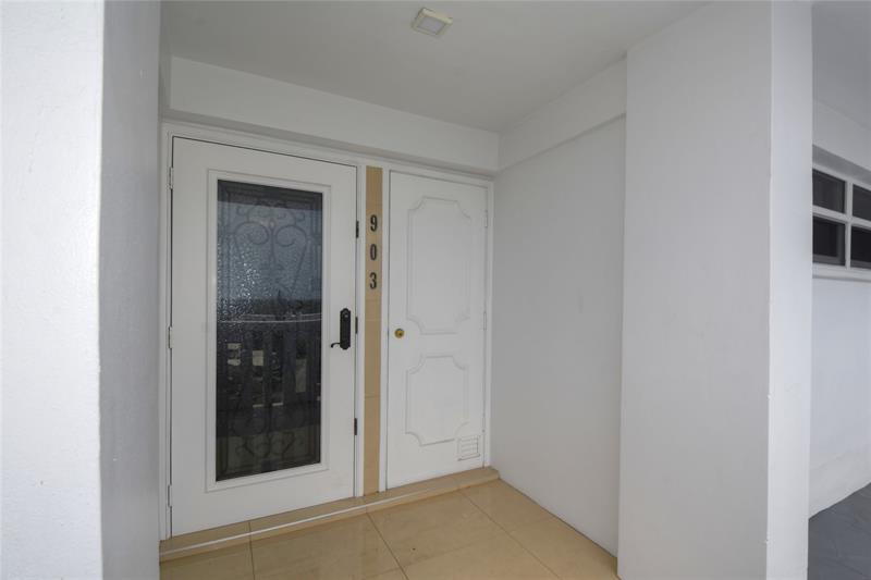 Image 6 of 48 For 1012 Ocean Blvd  903