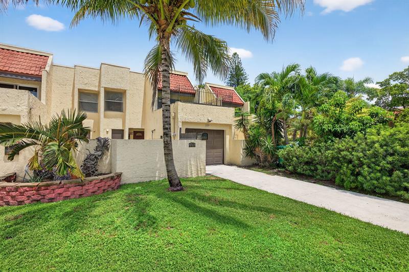 Details for 5717 17th Ct  2, Lauderhill, FL 33313