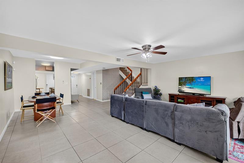 Image 18 of 64 For 5717 17th Ct  2
