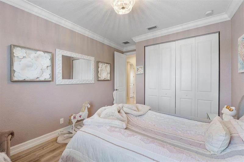 Image 39 of 63 For 11133 Meridian Dr
