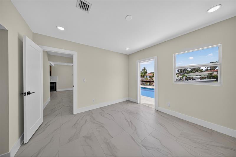 Image 43 of 64 For 230 3rd Ave  