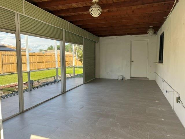 Image 18 of 24 For 481 5th Cir  