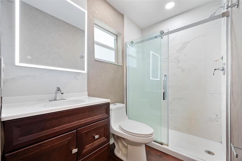 Image 15 of 15 For 1930 Jackson St  1