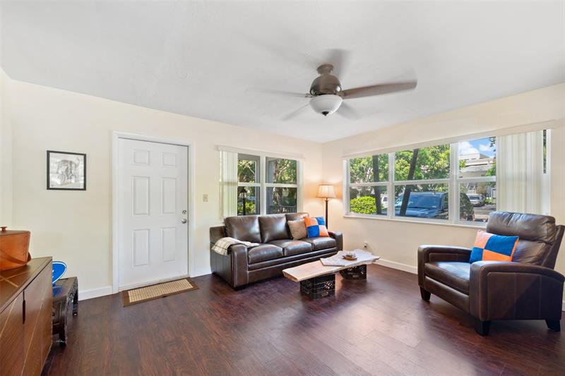 Image 7 of 15 For 1930 Jackson St  1