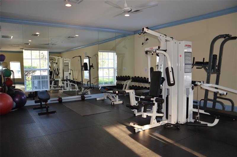 Image 19 of 30 For 6201 Bay Club Dr  4