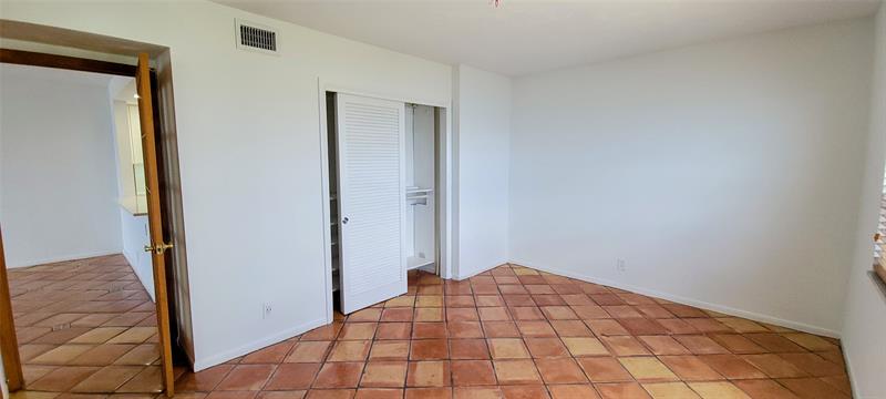 Image 14 of 24 For 6000 Ocean Blvd  7c