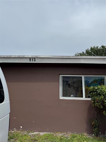 Image 18 of 22 For 911 15th Ter  1