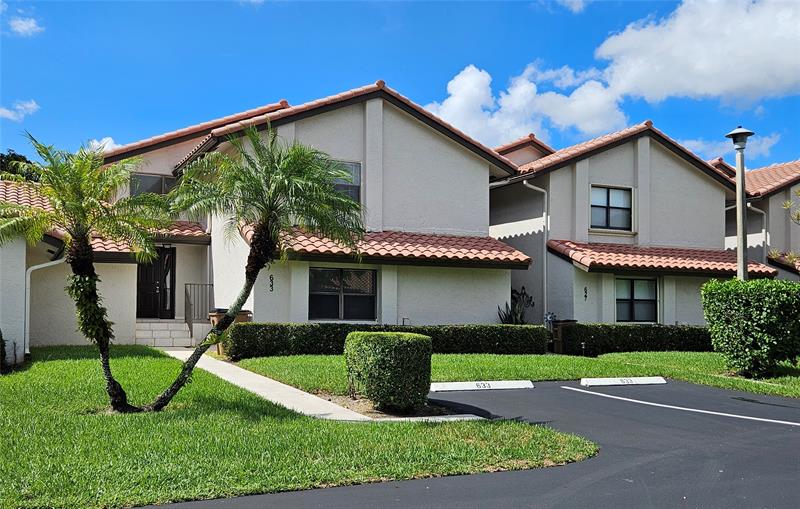 Details for 633 Deer Creek Lake Point North Ln, Deerfield Beach, FL 33442