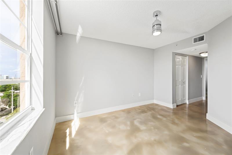 Image 21 of 53 For 520 5th Ave  1504