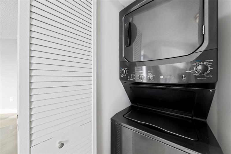 Image 29 of 53 For 520 5th Ave  1504