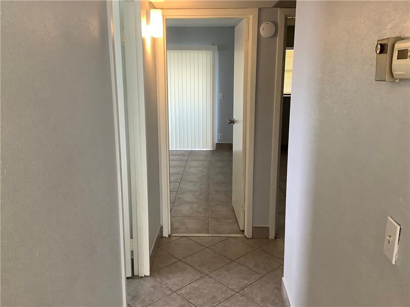 Image 11 of 29 For 557 Monaco L  557