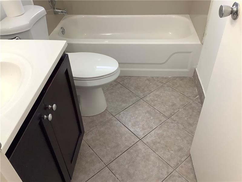 Image 13 of 29 For 557 Monaco L  557