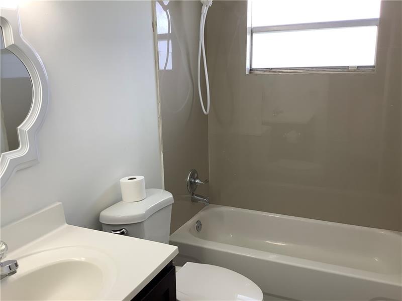 Image 14 of 29 For 557 Monaco L  557