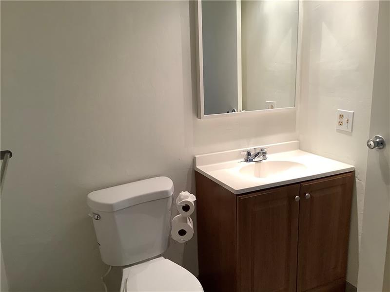 Image 16 of 29 For 557 Monaco L  557