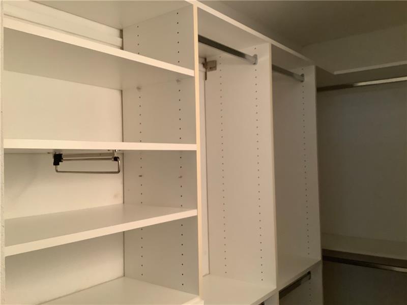 Image 19 of 29 For 557 Monaco L  557