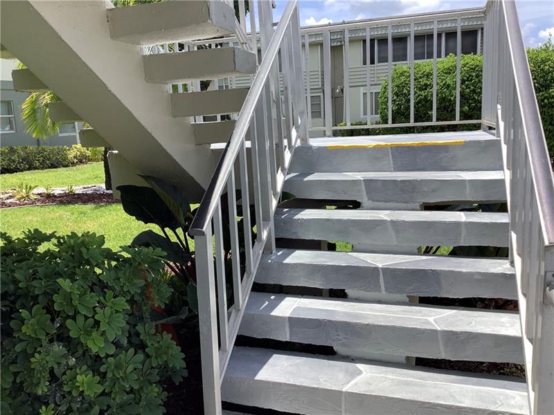 Image 26 of 29 For 557 Monaco L  557