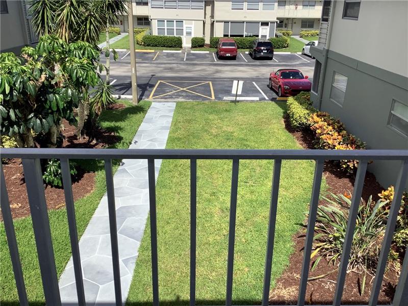 Image 28 of 29 For 557 Monaco L  557