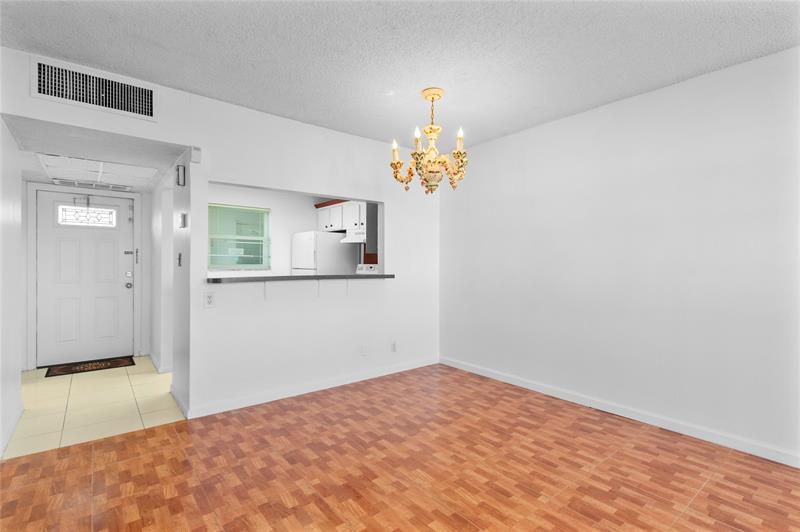 Image 15 of 24 For 4705 35th St  609