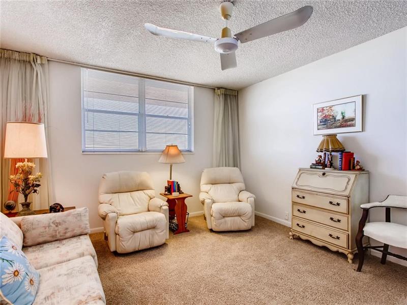 Image 19 of 42 For 2731 14th St Cswy  508