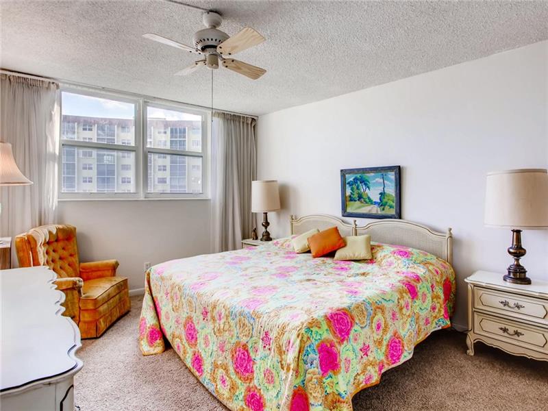Image 21 of 42 For 2731 14th St Cswy  508