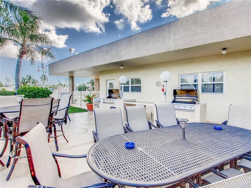 Image 31 of 42 For 2731 14th St Cswy  508