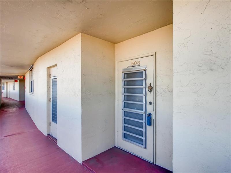Image 4 of 42 For 2731 14th St Cswy  508