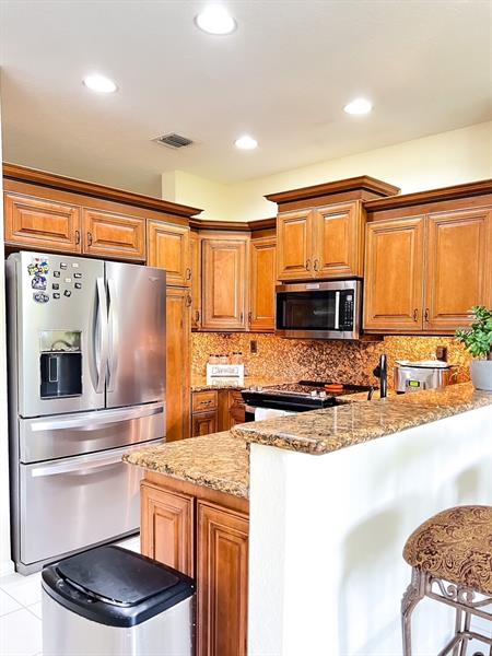 Image 13 of 46 For 11609 47th Dr