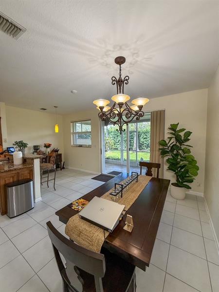 Image 19 of 46 For 11609 47th Dr