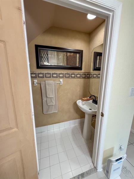 Image 23 of 46 For 11609 47th Dr