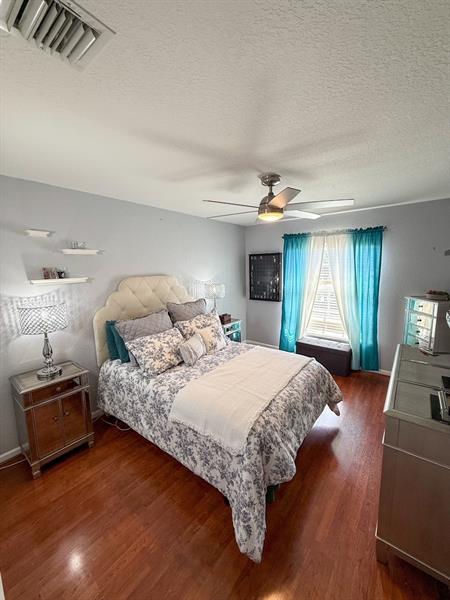 Image 34 of 46 For 11609 47th Dr