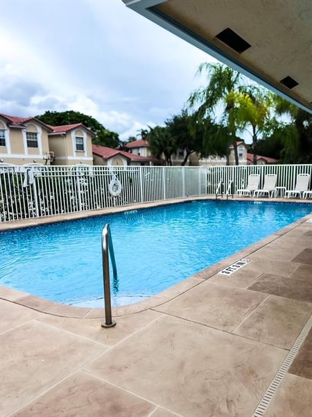 Image 44 of 46 For 11609 47th Dr