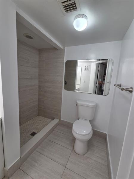 Image 19 of 20 For 7901 Colony Cir  101
